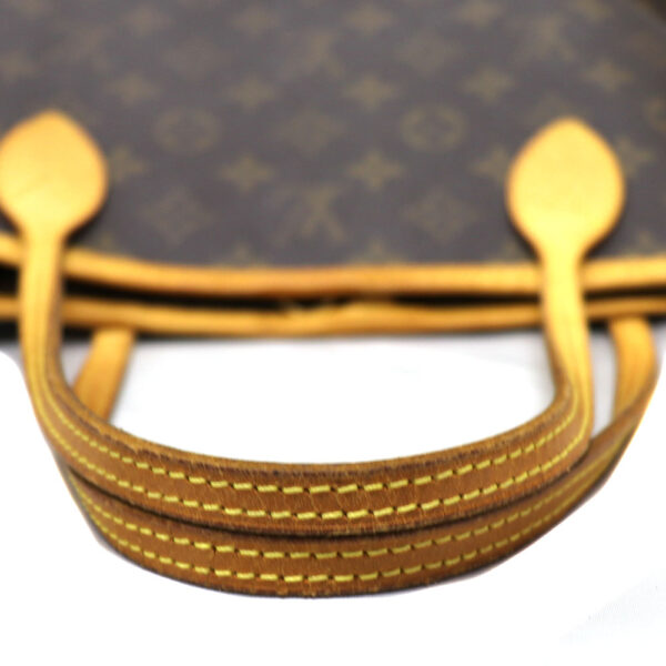 23 4920 7 Louis Vuitton Neverfull PM Tote Bag