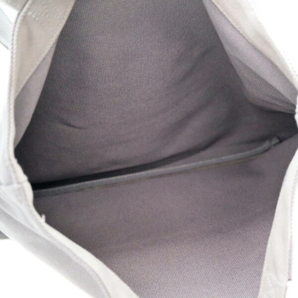 23 5394 11 Louis Vuitton Fondation Tote Bag Gray