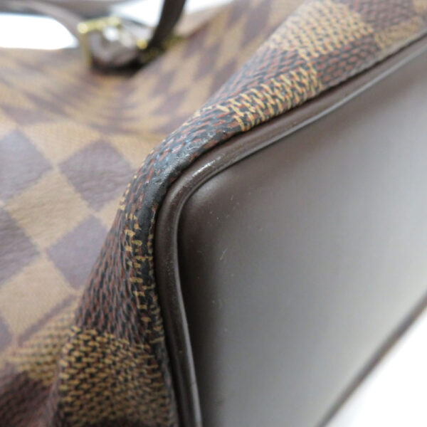 23 557808 Louis Vuitton Chelsea Damier Ebene Tote Bag