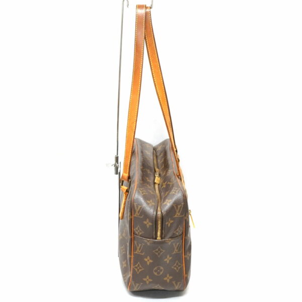 23 6107 3 Louis Vuitton Cité GM Shoulder Bag Monogram