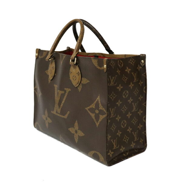 23 63 2 Louis Vuitton On the Go MM Giant Monogram 2Way Handbag Brown