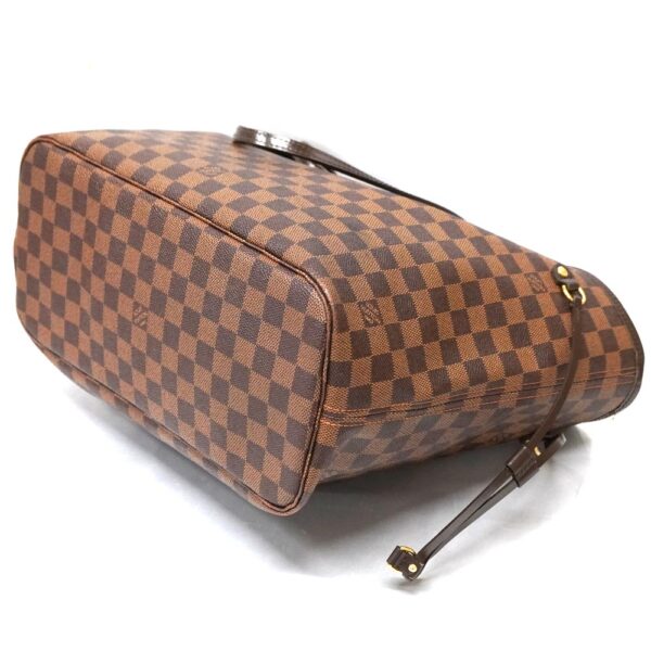 23 641 6 Louis Vuitton Neverfull MM Tote Bag Damier Canvas