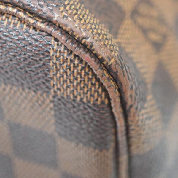 23 641 9 Louis Vuitton Neverfull MM Tote Bag Damier Canvas