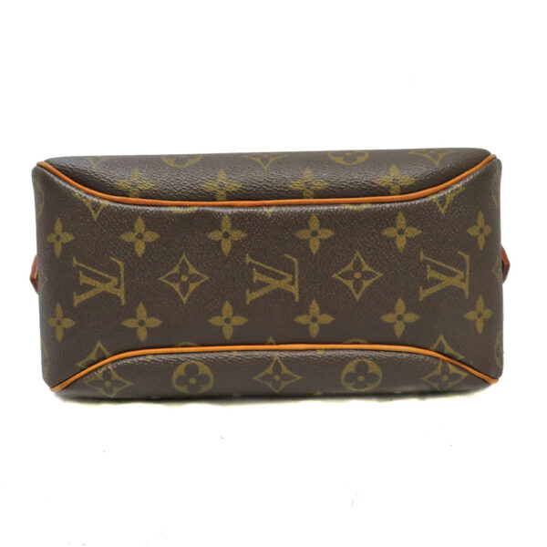 23 6426 5 Louis Vuitton Blois Monogram Shoulder Bag