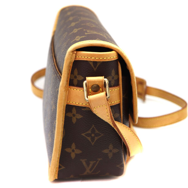 23 6724 4 Louis Vuitton Sologne Shoulder Bag Monogram Canvas Brown