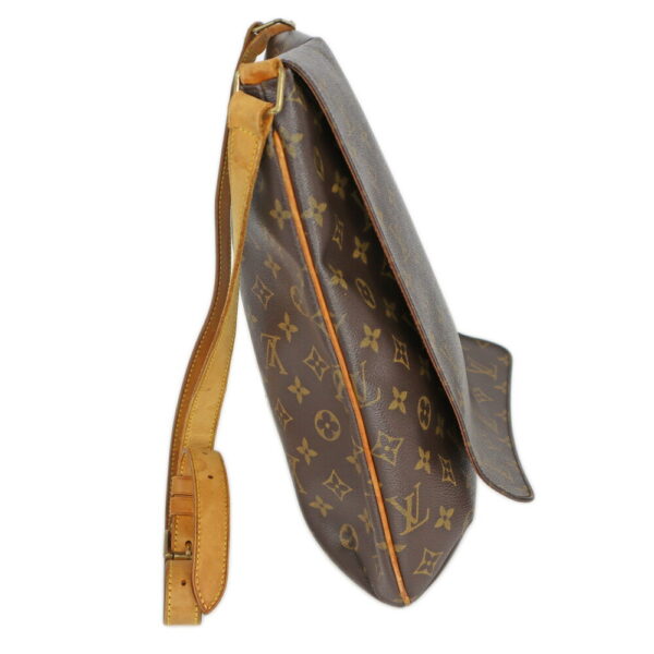 23 6842 03 Louis Vuitton Musette Monogram Shoulder Bag