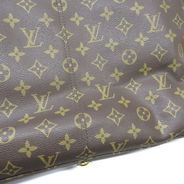 23 687107 Louis Vuitton Aves Monogram Shoulder Bag