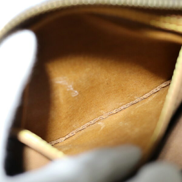 23 77 17 Louis Vuitton Speedy 25 Monogram Handbag