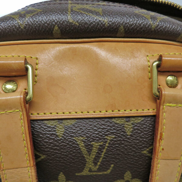 23 888510 Louis Vuitton Excursion Monogram Handbag