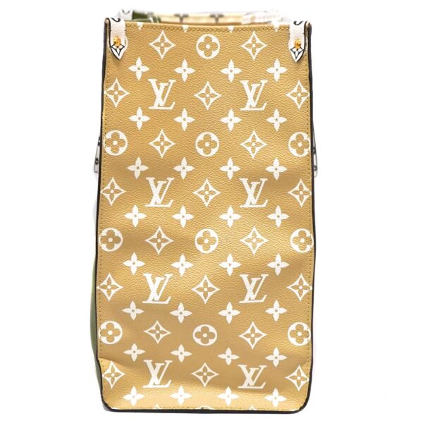 23 9012 3 Louis Vuitton On the Go GM Monogram Giant Tote Bag