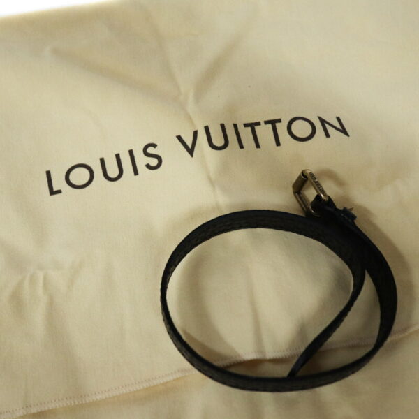 23 961 16 Louis Vuitton Monogram Denim Shoulder Bag Noir