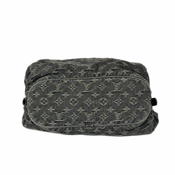 23 961 4 Louis Vuitton Monogram Denim Shoulder Bag Noir