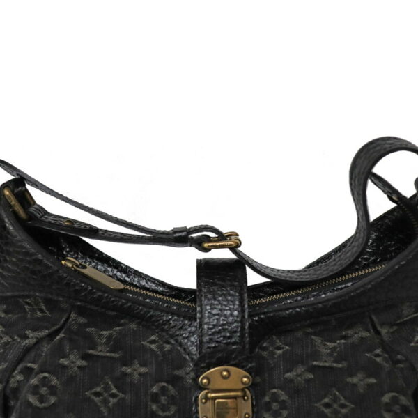 23 961 8 Louis Vuitton Monogram Denim Shoulder Bag Noir