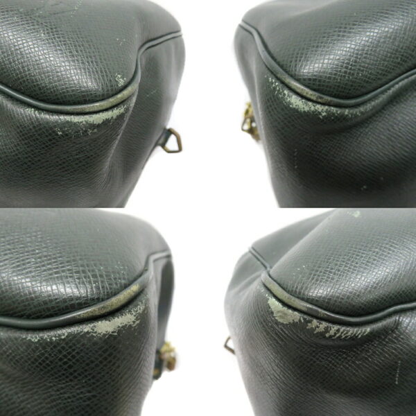 23018676 Louis Vuitton Kendall GM Taiga Bag Epicea Green