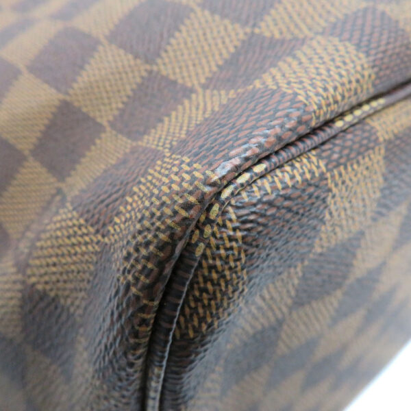 23029037 Louis Vuitton Neverfull MM Damier Tote Bag