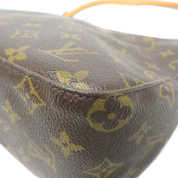 23032246 Louis Vuitton Looping MM Monogram Handbag