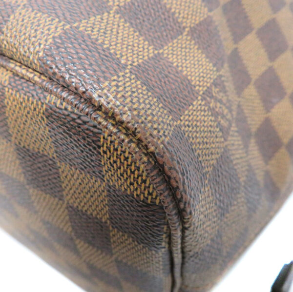 23032286 Louis Vuitton Neverfull MM Monogram Tote Bag