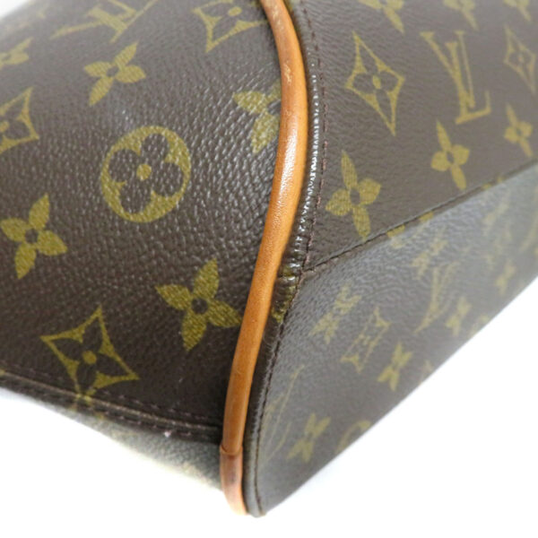 23077636 Louis Vuitton Ellipse MM Monogram Handbag