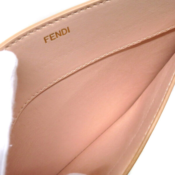 230787610 Fendi Peekaboo Handbag