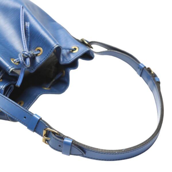 2308190002007 10 Louis Vuitton Noe Drawstring Shoulder Bag Epi Leather Blue