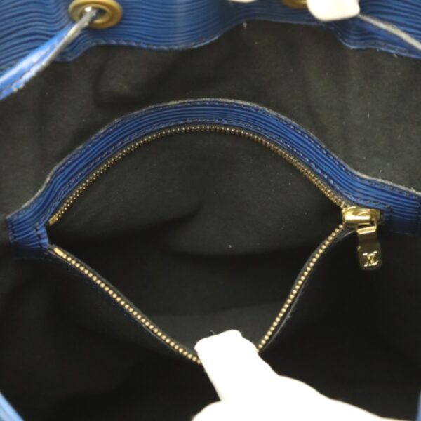 2308190002007 17 Louis Vuitton Noe Drawstring Shoulder Bag Epi Leather Blue