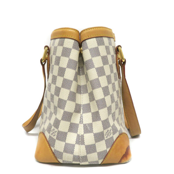 23085553 Louis Vuitton Hampstead PM Damier Azur White