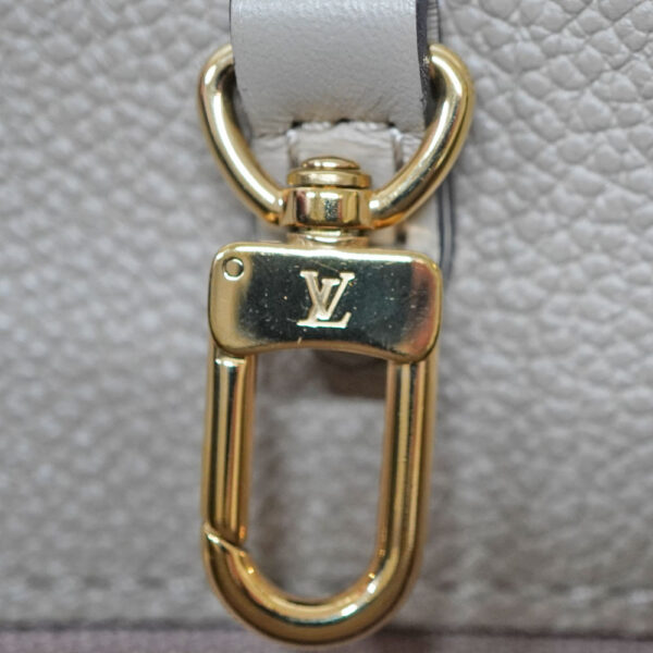 24 2213 13 Louis Vuitton On the Go MM Tote Bag Empreinte