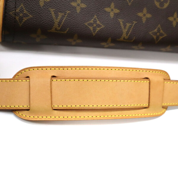 24 2530 11 Louis Vuitton Hudson Monogram Shoulder Bag