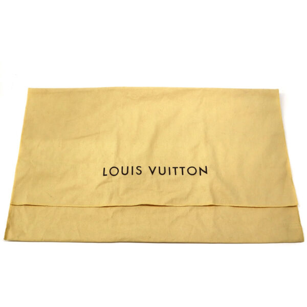 24 2530 15 Louis Vuitton Hudson Monogram Shoulder Bag