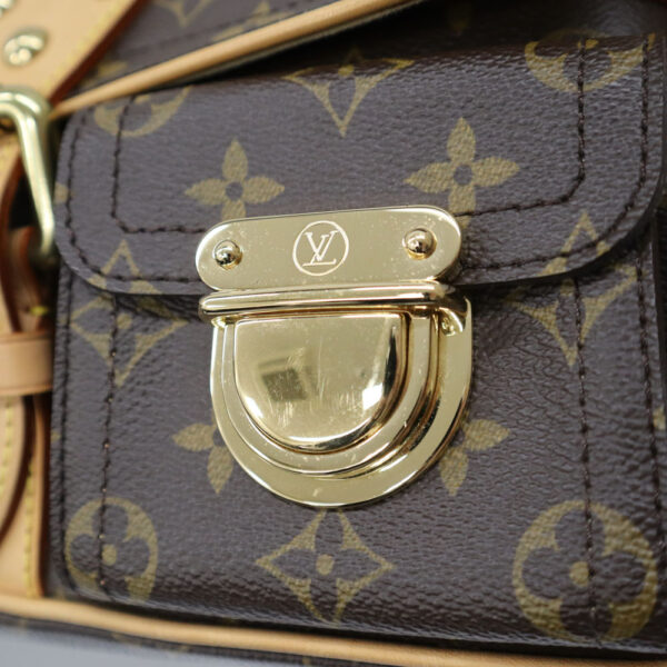 24 2530 7 Louis Vuitton Hudson Monogram Shoulder Bag