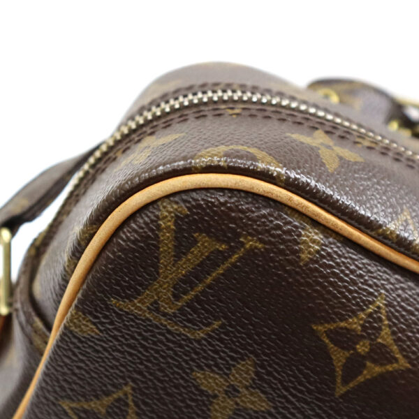 24 3311 3 Louis Vuitton Nile Bag