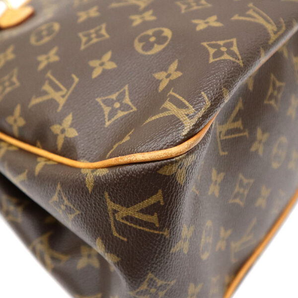 24 3689 5 Louis Vuitton Batignolles Horizontal Shoulder Bag Monogram