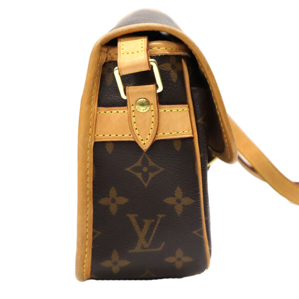 24 3806 4 Louis Vuitton Sologne Shoulder Bag Monogram Canvas