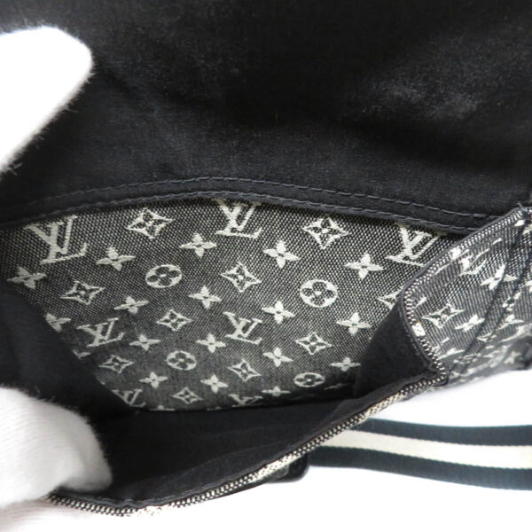 24 411909 Louis Vuitton Bouzas Marie Kate Monogram Handbag