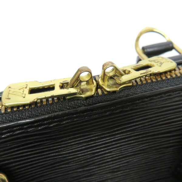 24 488508 Louis Vuitton Alma Bag