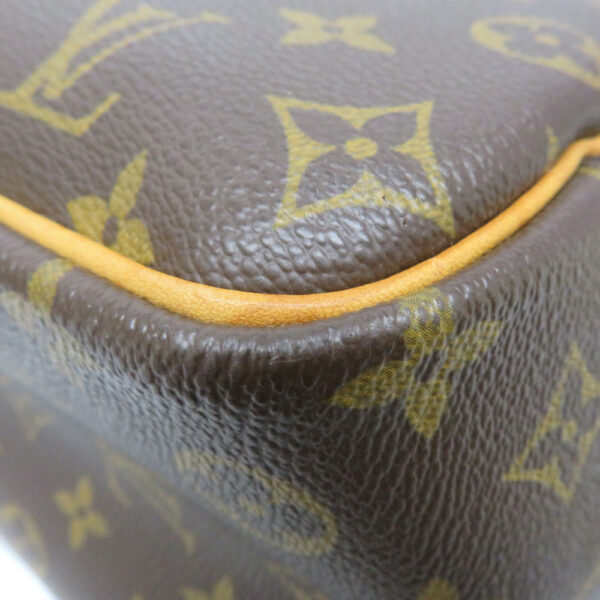 24 549212 Louis Vuitton Deauville Bag