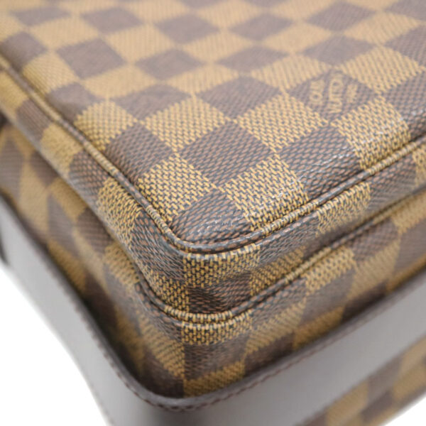 24022976 Louis Vuitton Naviglio Shoulder Bag Damier