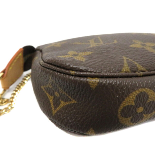 24031506 Louis Vuitton Mini Pochette Accessoire