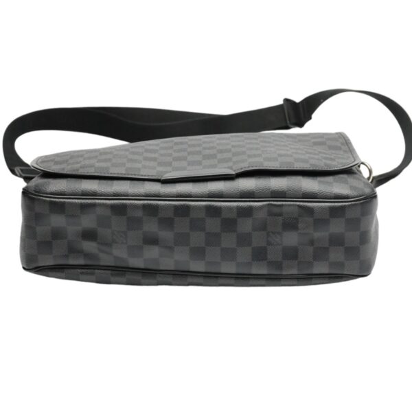 2403160002026 0 5 Louis Vuitton Daniel GM Shoulder Bag Damier Graphite Black