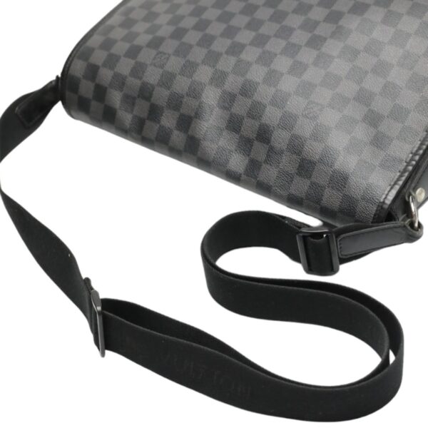 2403160002026 0 7 Louis Vuitton Daniel GM Shoulder Bag Damier Graphite Black