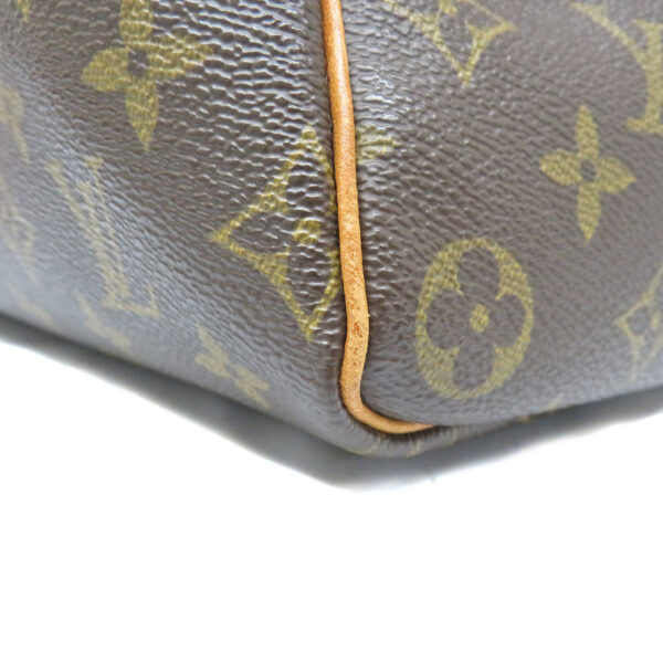 24040895 Louis Vuitton Speedy 40 Monogram Handbag