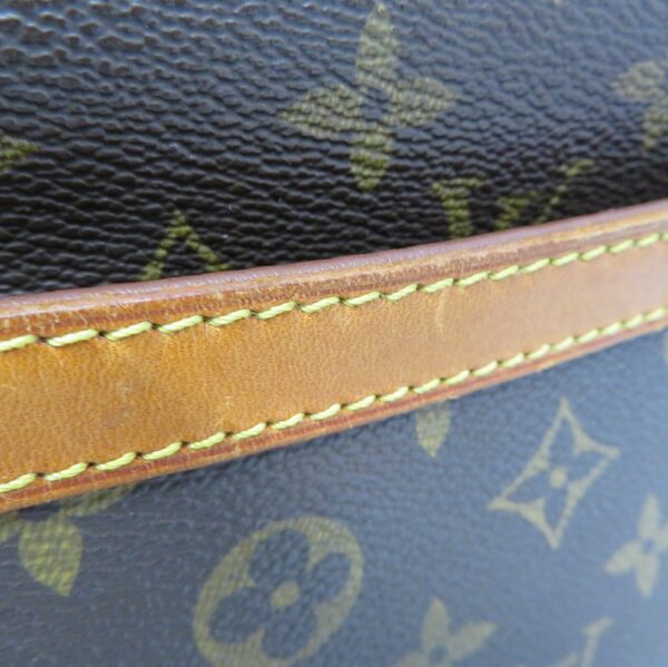 240546911 Louis Vuitton Blois Bag Monogram