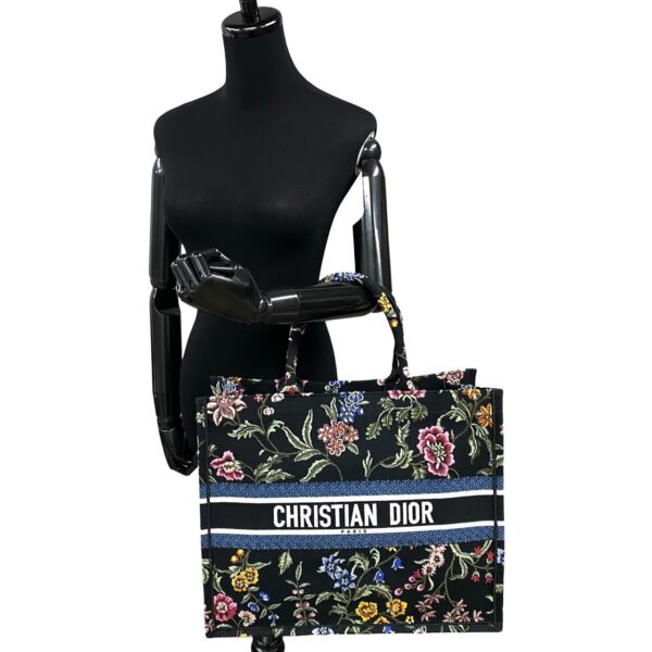 240819rvc 6410 3 Christian Dior Book Tote Floral Pattern Canvas Large Tote Bag Black