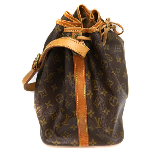 2423 3 Louis Vuitton Petit Noe Shoulder Bag Monogram Canvas Brown