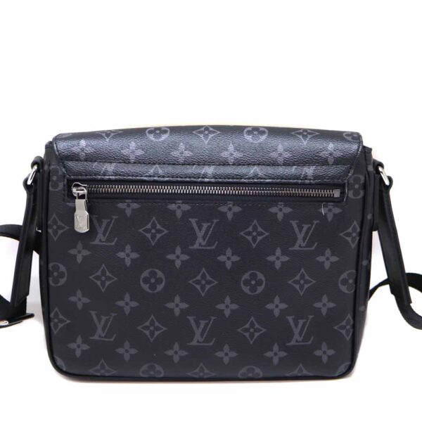 2477 2 Louis Vuitton District PM Shoulder Bag Monogram Eclipse