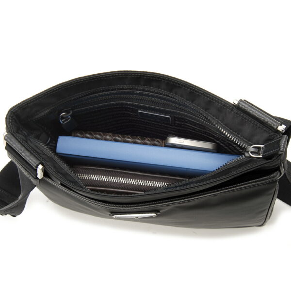 2vh1182dmhf0002xoo 5 Prada Nylon Shoulder Bag Black