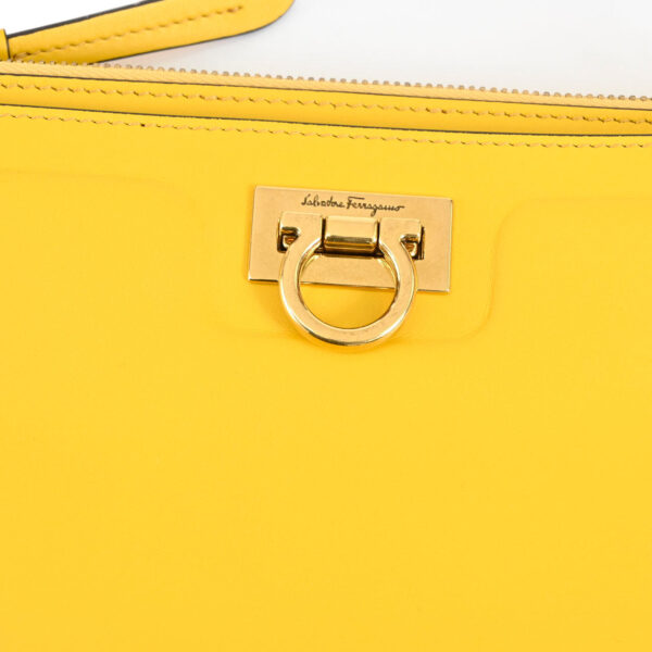 3000036471 4 Salvatore Ferragamo Shoulder Bag Leather Yellow