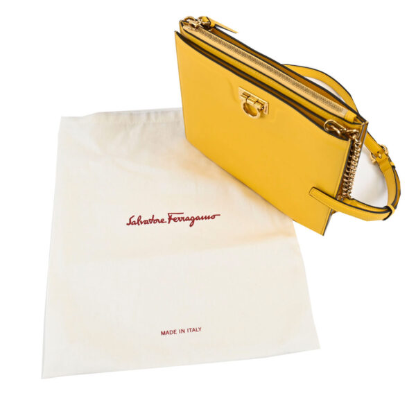 3000036471 5 Salvatore Ferragamo Shoulder Bag Leather Yellow