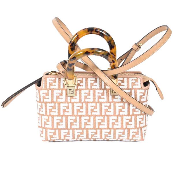 3000043854 Fendi Handbag Beige