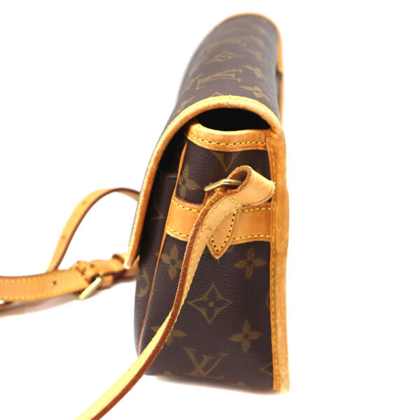 3083 3 Louis Vuitton Sologne Shoulder Bag Monogram Canvas Brown